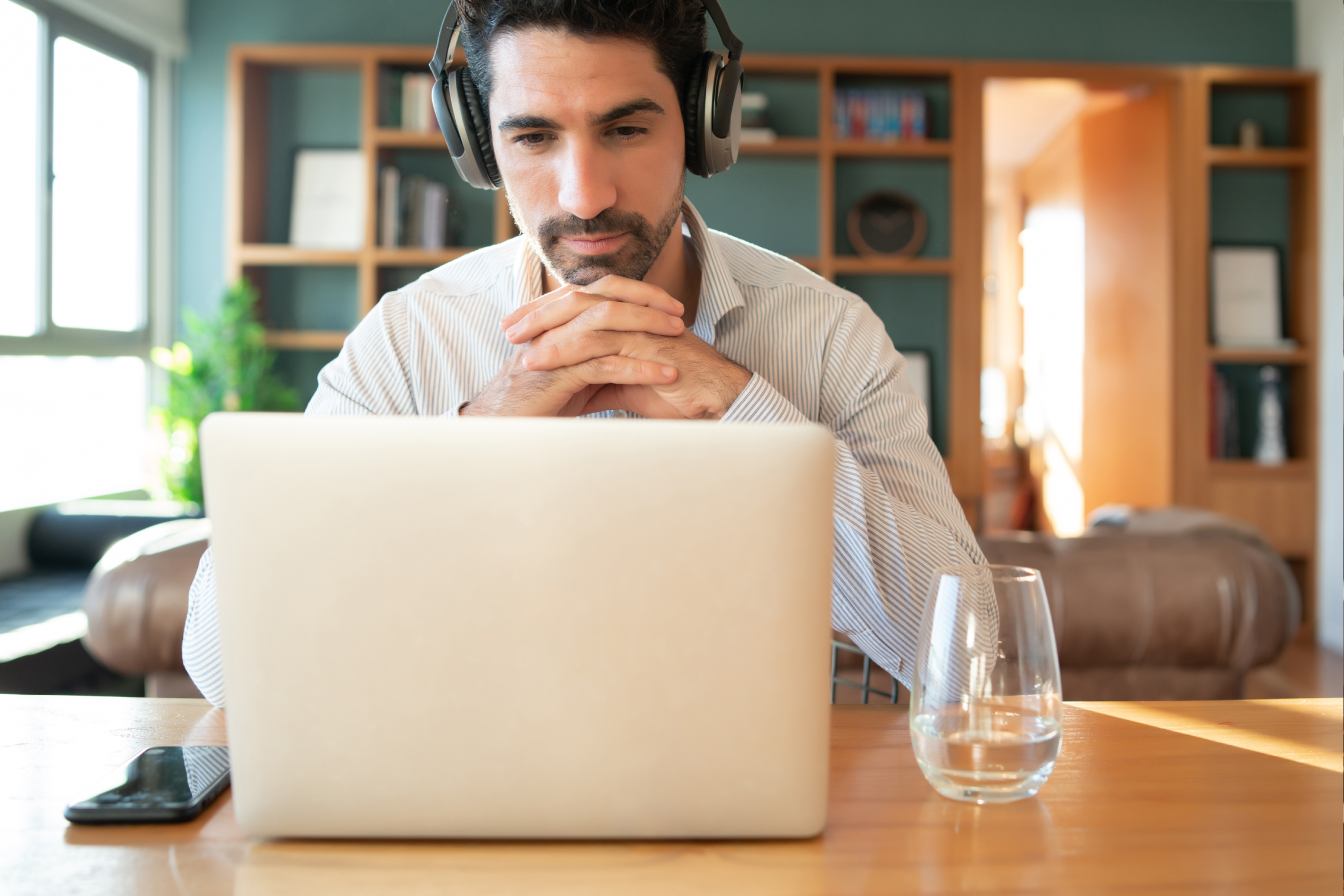 Trois bonnes raisons de suivre une formation immobilière en ligne