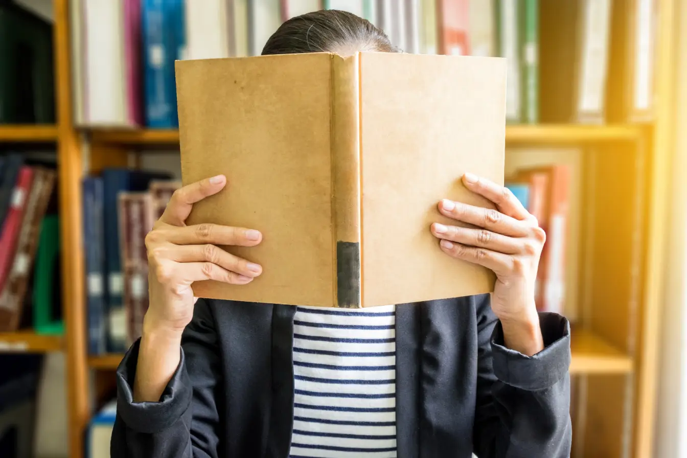 Bibliothèque moderne : les meilleures pratiques pour une gestion efficace des collections numériques